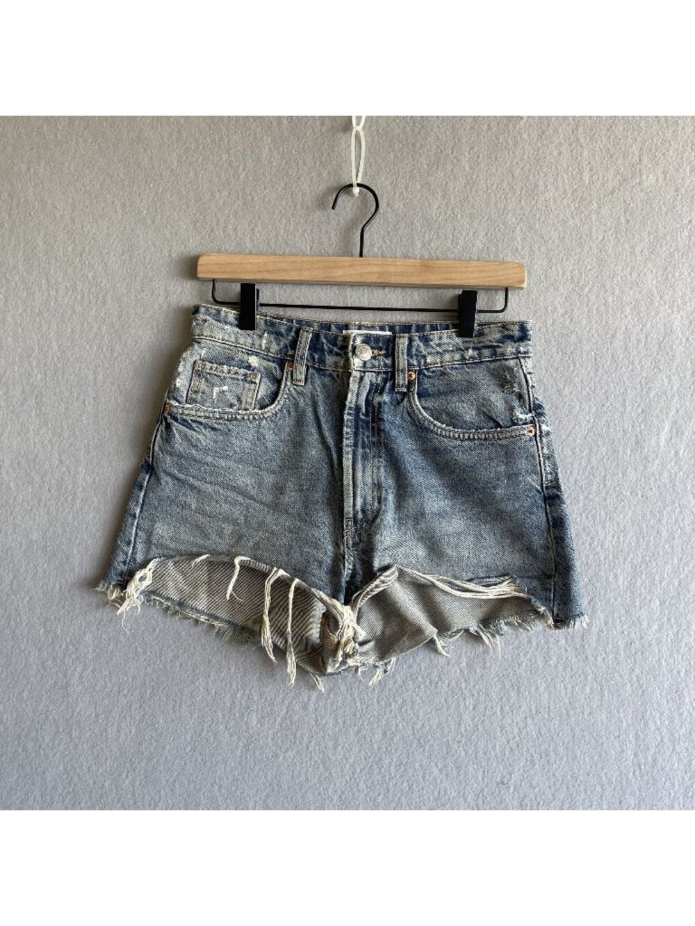 Zara Womens High-Waisted Distressed Denim Cutoff Shorts Frayed Hems 4